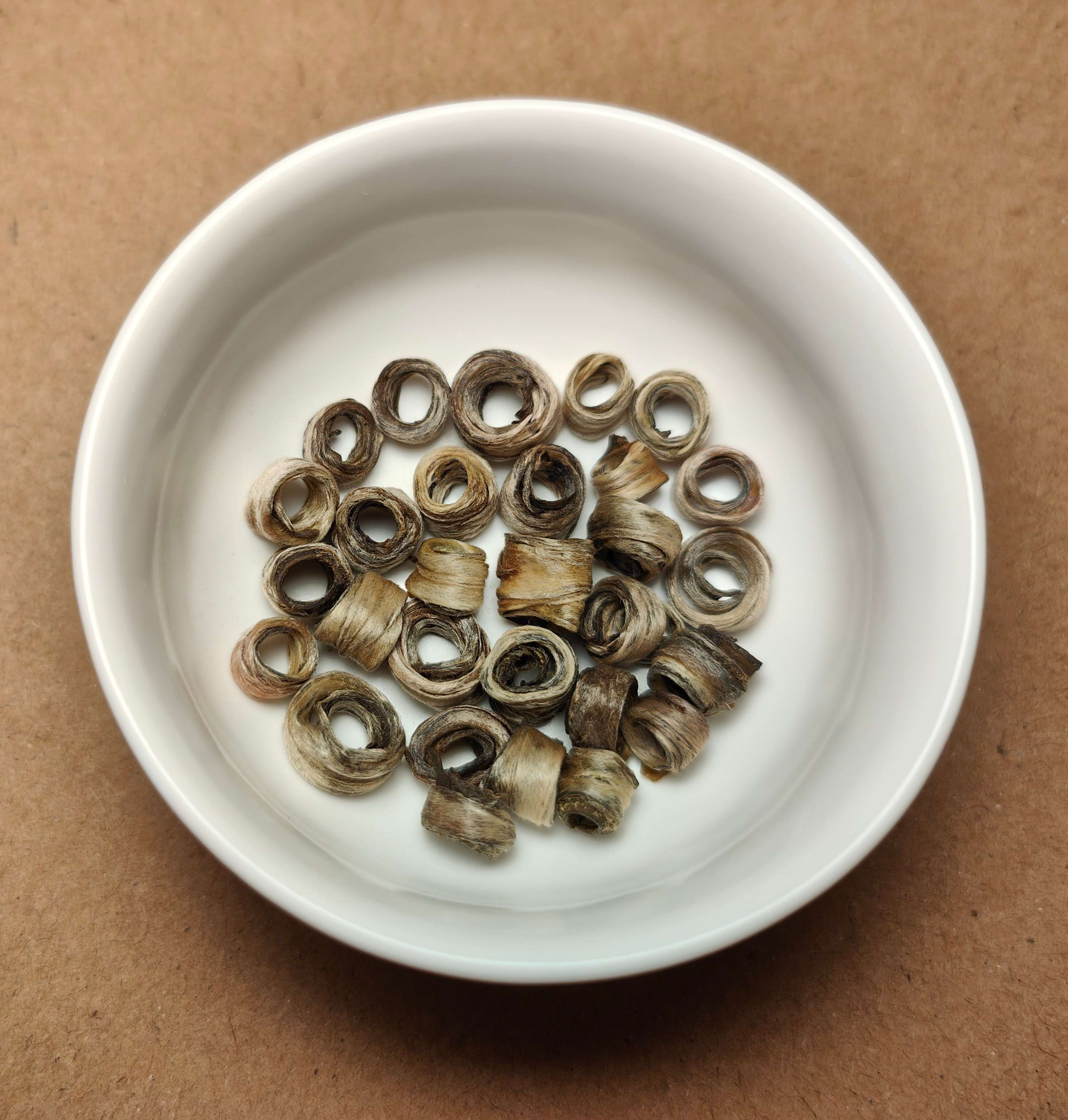 Nu Er Huan Jasmine Girl Rings tea leaves