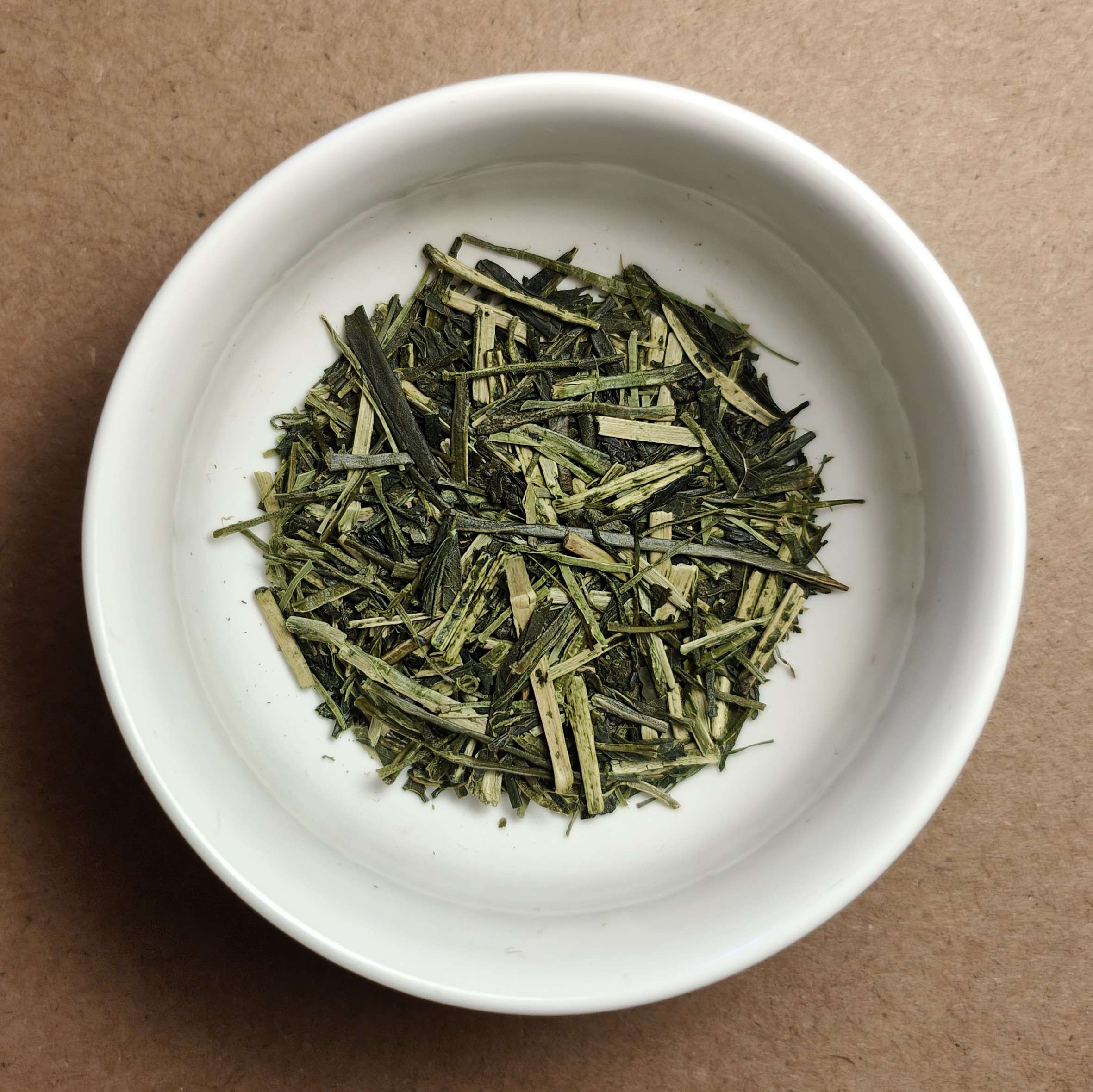 Makinohara Kukicha tea leaves